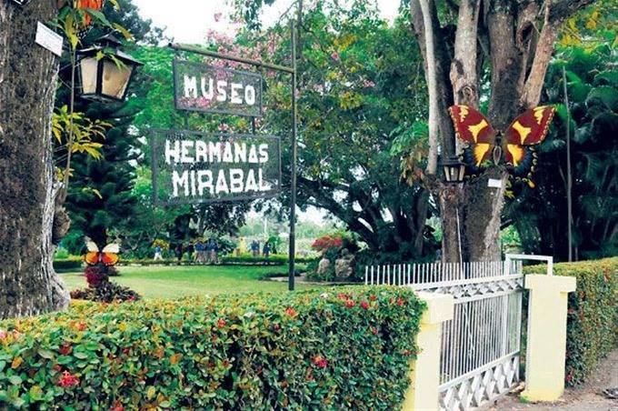En el municipio Salcedo, se encuentra la Casa Museo donde las Hermanas Mirabal pasaron sus últimos diez meses de vida.