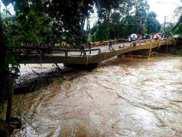 Se desploma una de las vigas del puente Jamao, en Espaillat. 7 comunidades incomunicadas