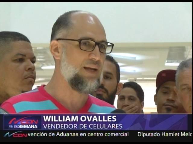 Vendedores de celulares se quejan tras intervención de Aduanas en centro comercial