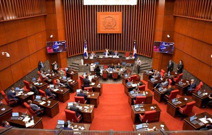 Senadores aprueban el proyecto de ley nacional de vacunas que busca garantizar que la población esté protegida