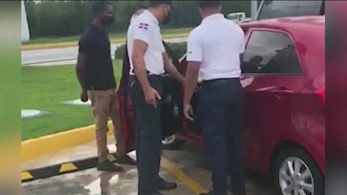 Gobierno otorga 15 días para regular estatus a taxistas de zonas turísticas que trabajan con aplicaciones como UBER y DIDI