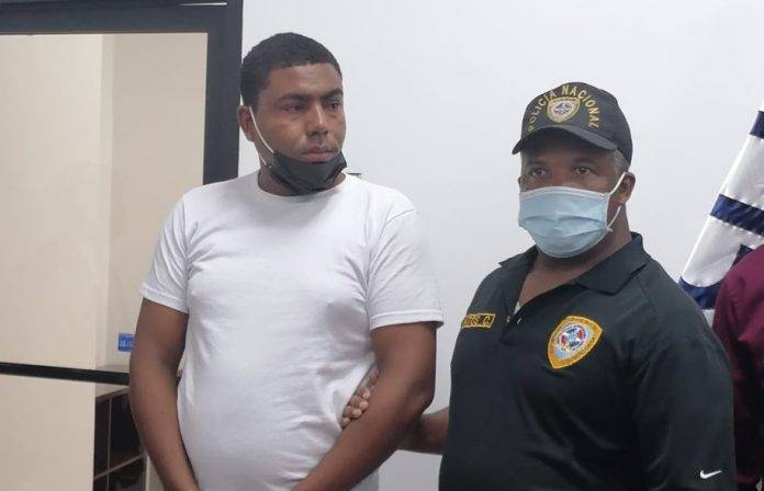 Motoconchista sobre cabo que mató a Leslie: «Él me abordó con la pistola en las manos»