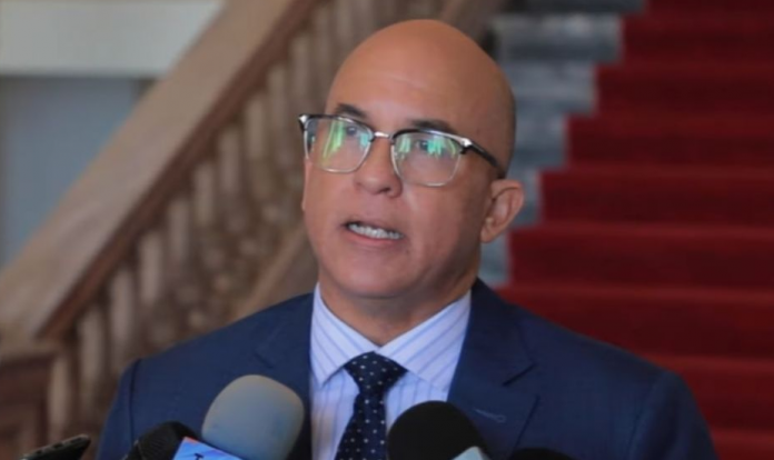 Gobierno dice ha tenido gran acogida en la población nueva medida de presentar tarjeta de vacunación en lugares públicos y privados