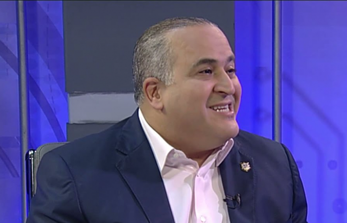 Proyecto de ley plantea que para ejercer todas las profesiones en RD se debería obtener una licencia del Mescyt