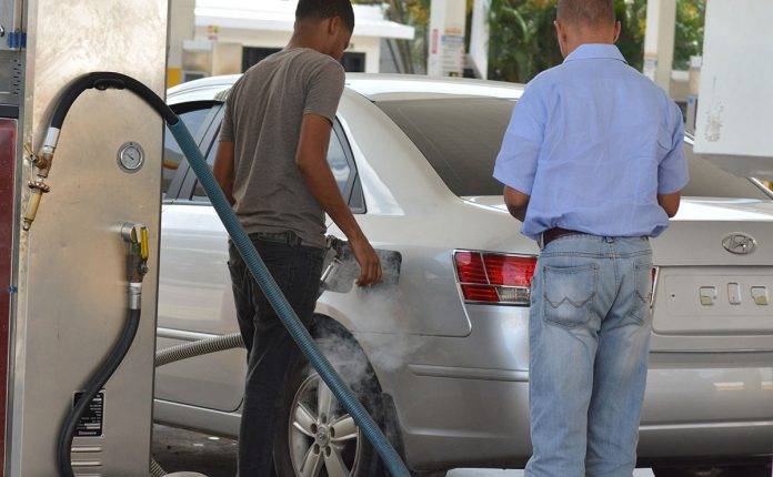 GLP aumenta RD$5.00 y gasolina regular RD$ 3.50; se venderán a RD$139.10 y RD $256.30 por galón