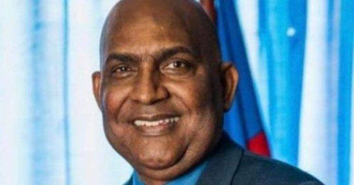 Abinader destituye a José Valenzuela como cónsul en Juana Méndez, tras escándalo de venta de visas; nombra a Margarito de León