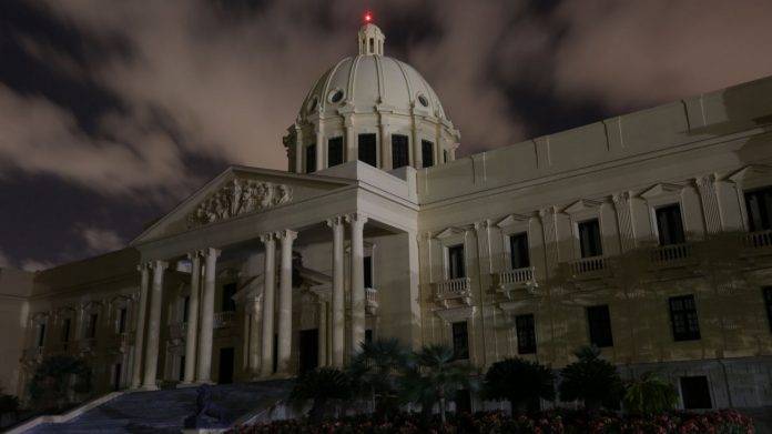 Algunas instituciones públicas han duplicado el número de empleados y el monto destinado a nómina