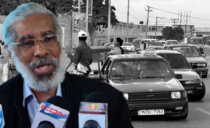 Hubieres dice que la solución al transporte es llenar el país de carritos concho