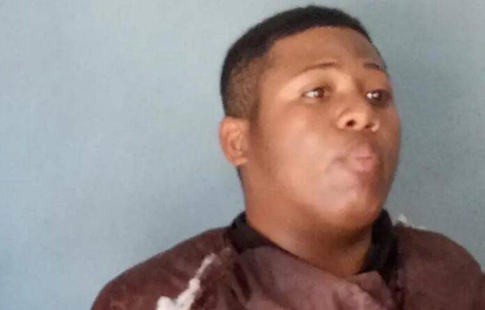 Apresan raso de 23 años que asaltaba con arma robada a sargento mayor; en 2021 mató a un joven en Castañuelas