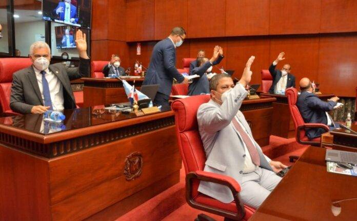 Enmienda a contrato con farmacéutica Pfizer obliga al Gobierno a pagar US$3.9 millones más