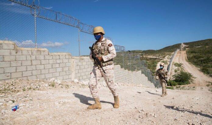 Gobierno declara de utilidad pública los terrenos donde se construye la verja fronteriza