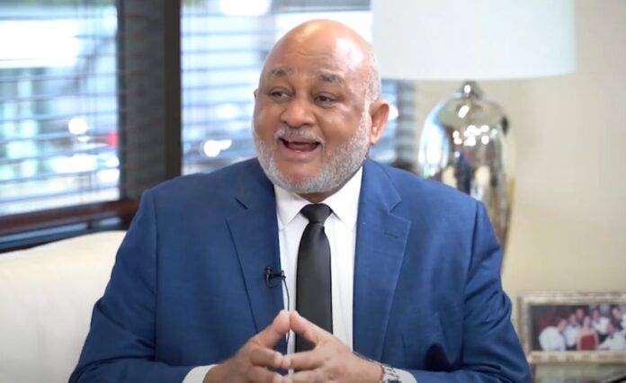 Asesoría del PNUD al MINERD costó RD$13 mil millones; RD$3 mil millones más que equipos adjudicados