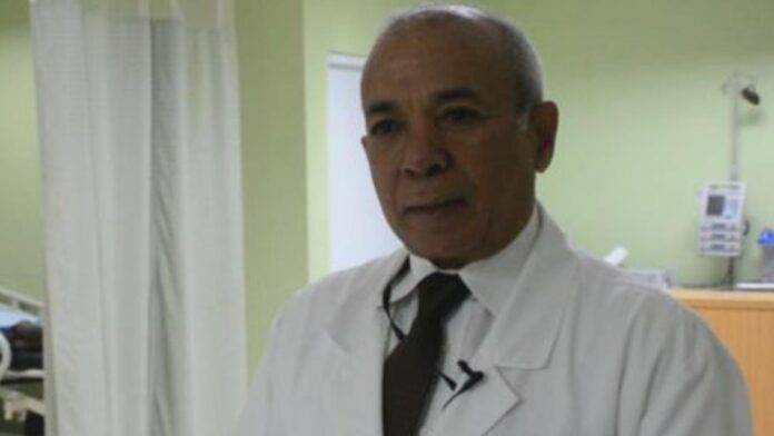 Renuncia director del Hospital Gautier; denuncia maltratos y haber sido «semi secuestrado» por las autoridades de salud