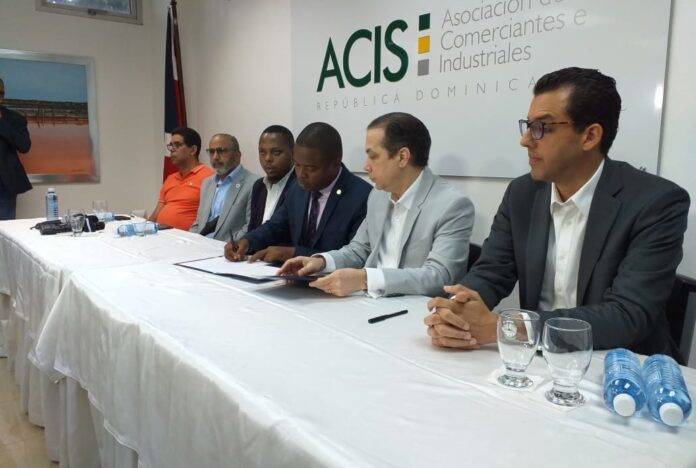 Asociación de Comerciantes e Industriales elimina acuerdo para legalizar trabajadores haitianos en Santiago