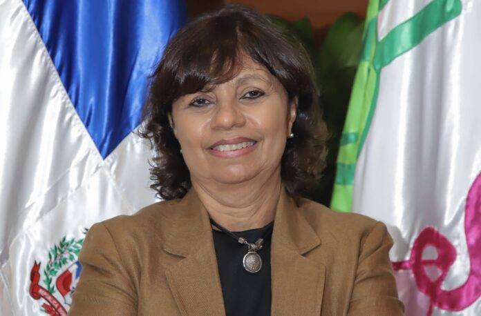 Renuncia directora del Conani; dijo que aceptó la posición por un solo año