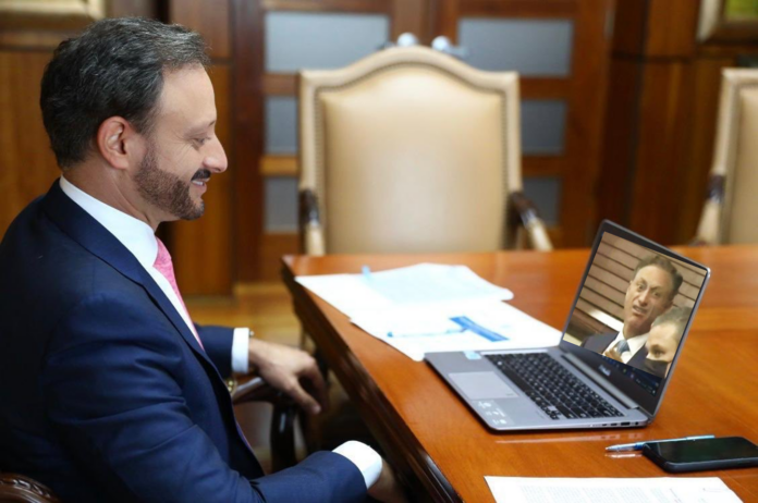 Jean Alain creó 18 mil cuentas falsas en redes con dinero de la Procuraduría