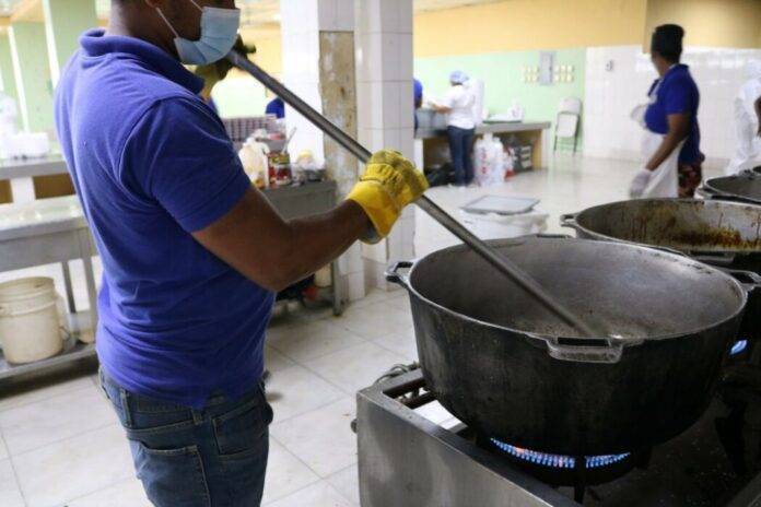 Comedores Económicos adjudica RD$24.7 millones a dos empresas que tienen una misma accionista