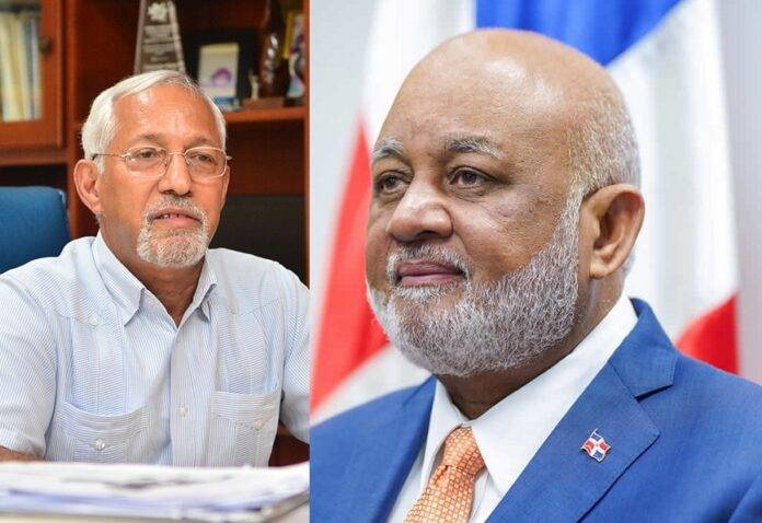 Abinader quita a Roberto Fulcar de Educación; nombra a Ángel Hernández como Ministro de Educación