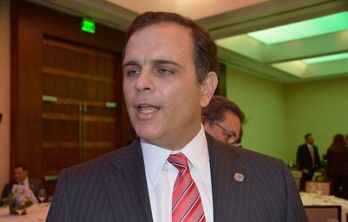 Ministro de Hacienda justifica aumento de presupuesto de la Presidencia para el 2023