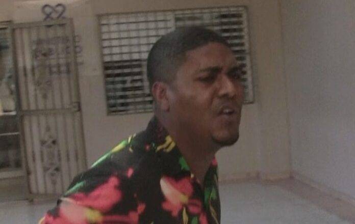 Condenan un hombre a 20 años de prisión por robar un celular y 500 pesos