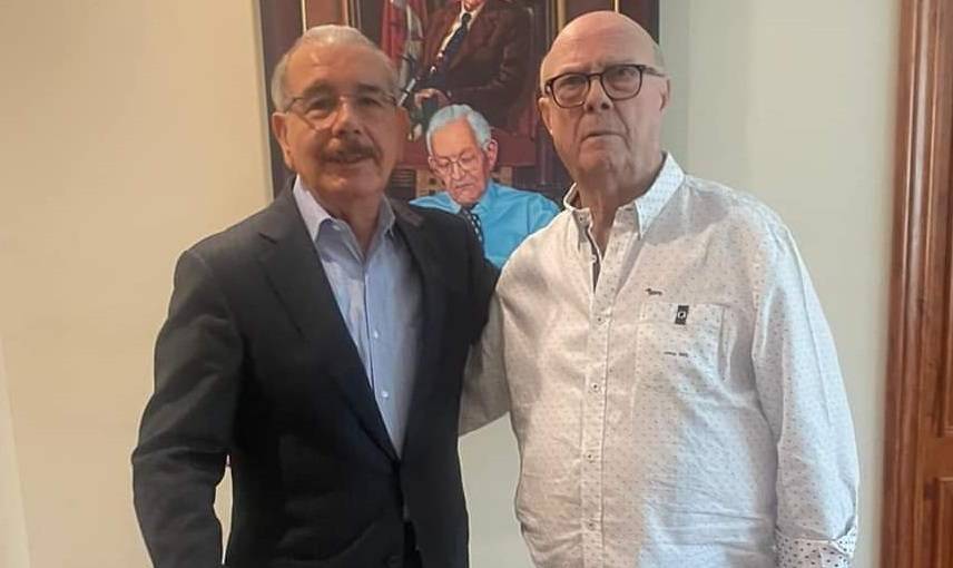 Hipólito Mejía visita a Danilo Medina por motivo a Año Nuevo