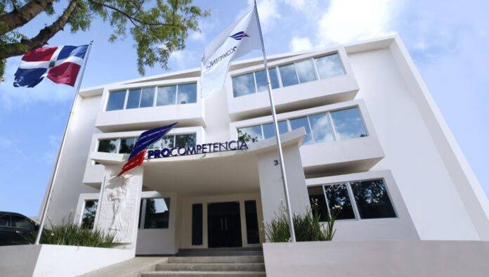 Advierten 3 de las 5 personas propuestas para sustituir miembros de Procompetencia no cumplen requisitos de ley