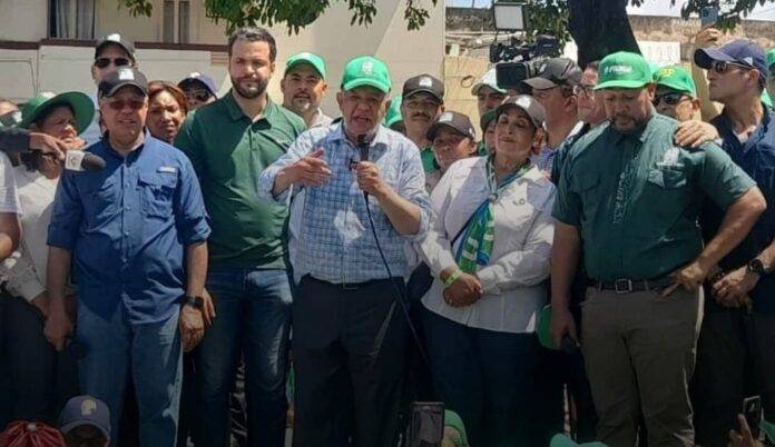 Leonel Fernández encabezó marcha de la Fuerza del Pueblo contra el hambre, el desempleo, el alto costo de la vida y la inseguridad