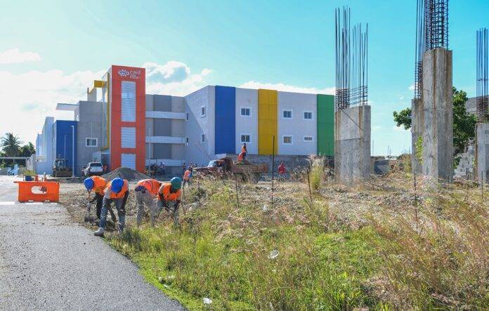 Mientras construyen centro del CAID en SDE 700 niños continúan en lista de espera