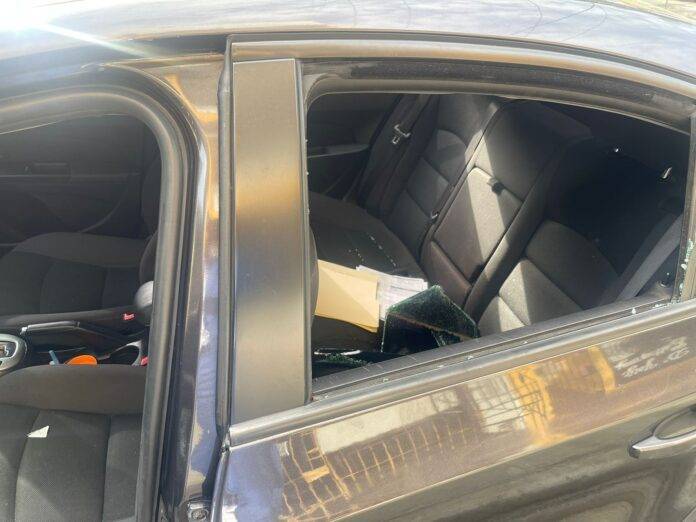 Sustraen del vehículo del Abogado Jean Cristofer expediente del caso Dotolcito