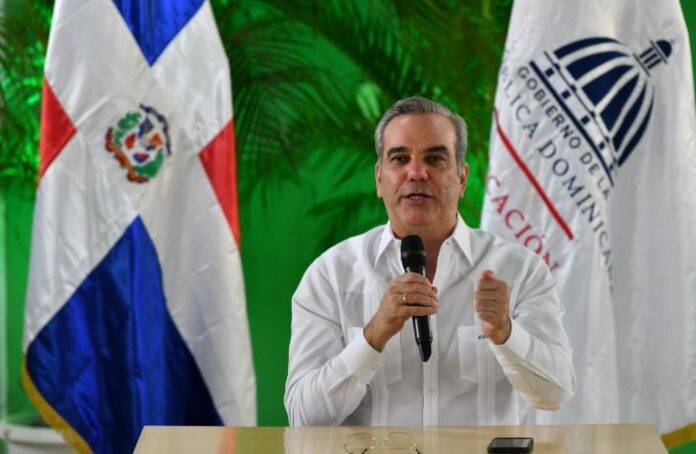 El Gobierno anuncia que a partir del viernes comienza entrega del bono escolar de RD$1,000