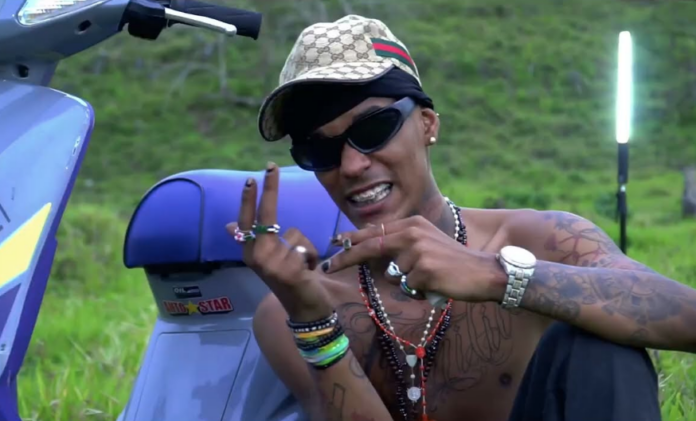 PN arresta cantante urbano Dilon Baby acusado de agresión contra su madre