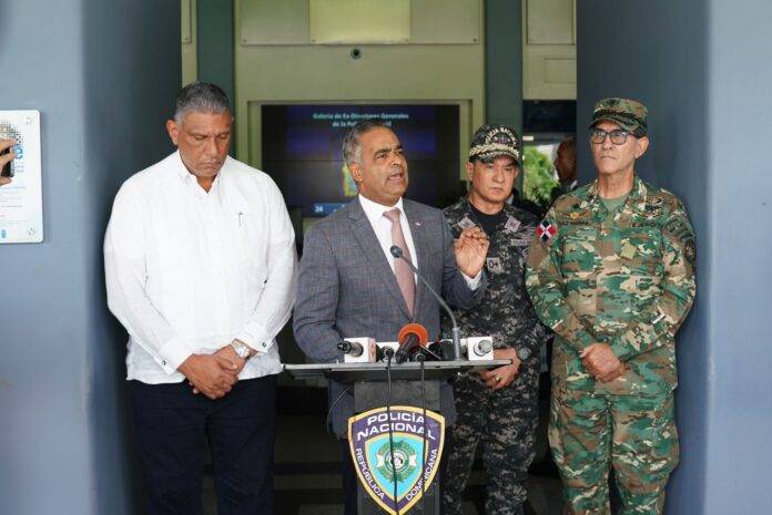 Robos y homicidios han bajado en el país, dice ministro de la Presidencia