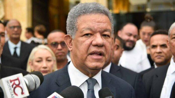 “Tampoco tiene que exagerar”, dice Leonel sobre medida del PRM con su método de depuración