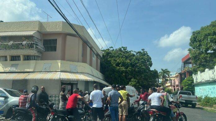 hombre mata su expareja y luego se lanza del puente de la 17 en Villa Consuelo