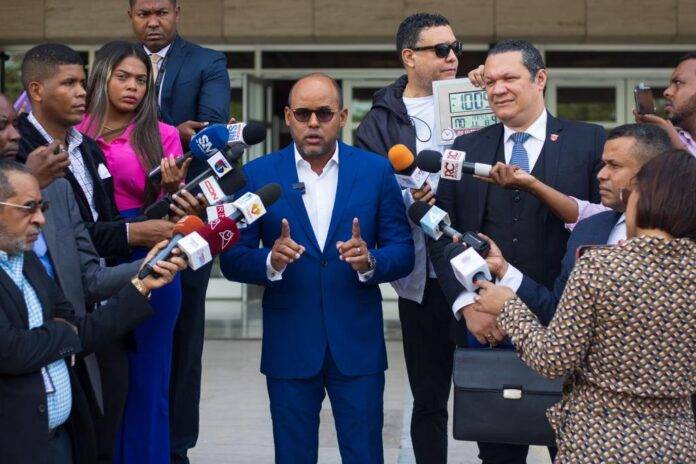 Comunicador Francisco Tavárez denuncia recibe amenazas de Neney Cabrera