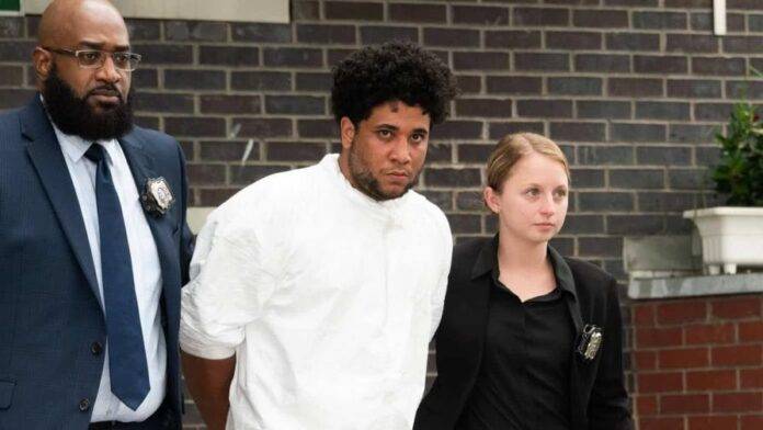 Es dominicano el hombre que tiroteó a varias personas desde una pasola en NY hay un muerto y heridos