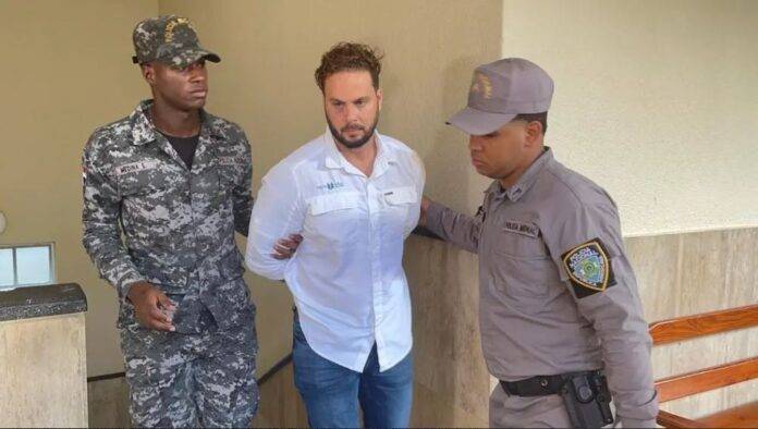 Julio César entró al país de manera ilegal hace siete años junto a un nacional haitiano