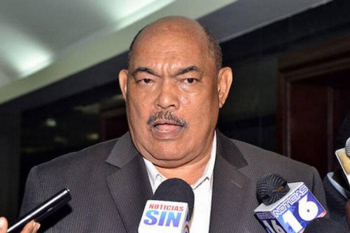 Alburquerque asegura que demandará al PRM por mal manejo de fondos después que pase primarias