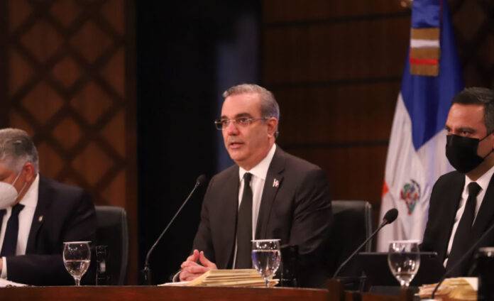 Abinader convoca al CNM para la selección de cinco nuevos miembros del Tribunal Constitucional