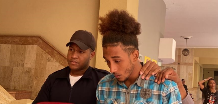 Joven ultimó a su propio padre en Santiago deberá pagar garantía económica como coerción