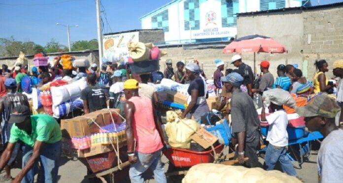 A partir de hoy autoridades haitianas prohíben compra de productos que provengan de RD