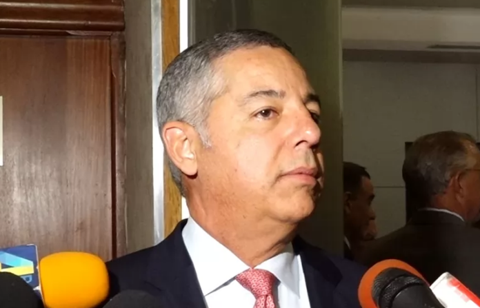 Varían medida de coerción a Donald Guerrero por presentación periódica y garantía económica