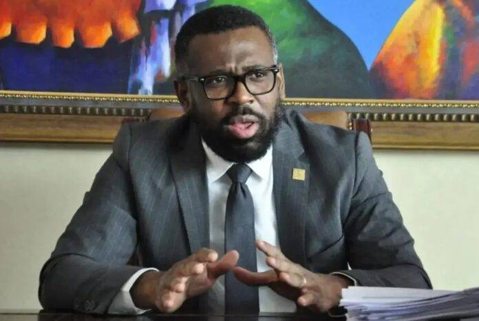 Camacho dice Jean Alain no habla de hechos de su acusación porque le teme como “el diablo a la cruz”