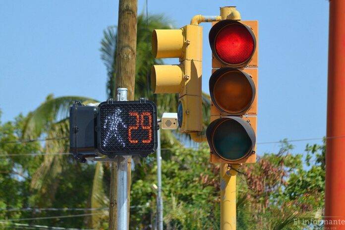 Exempleado del Intrant ganó con privilegio de información