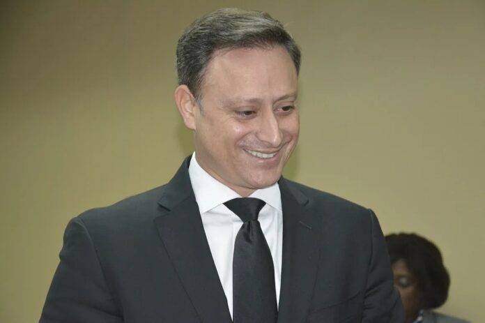 Por una “afección visual” suspenden audiencia contra Jean Alain Rodríguez