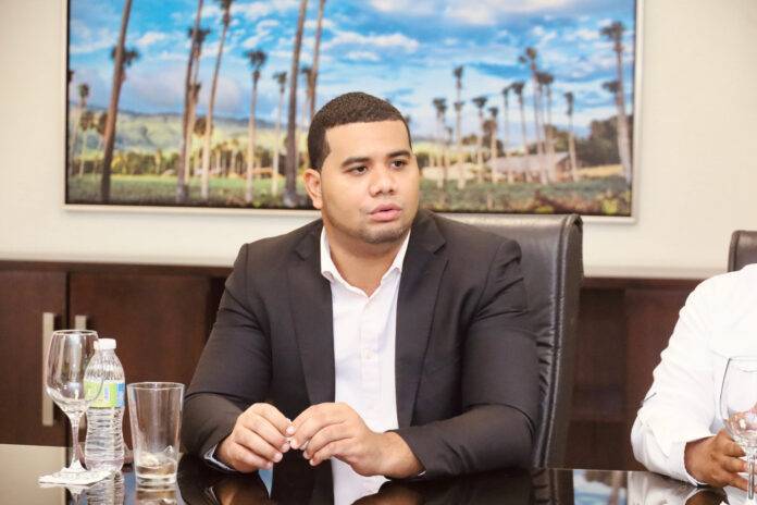 Darian Vargas propone Ministerio de Educación independiente