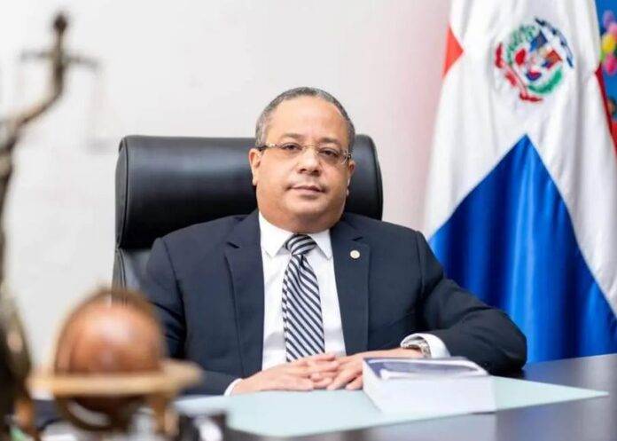 CNM escoge a Napoleón Estévez Lavandier nuevo presidente del Tribunal Constitucional