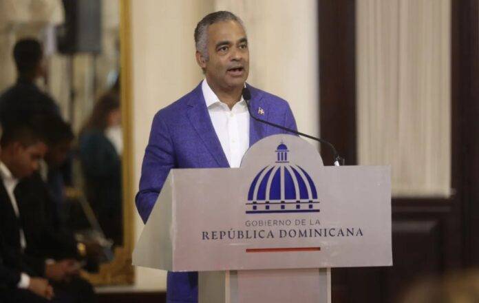 Joel Santos y otros funcionarios serán cuestionados en el Senado por contrato Aerodom