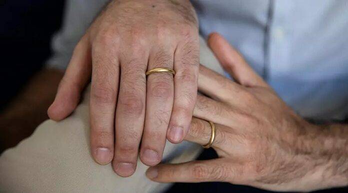 El Vaticano acepta la bendición de parejas homosexuales sin considerarlas matrimonio