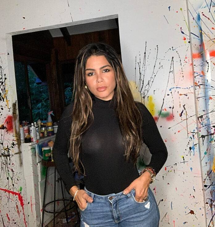 World2Fly, línea aérea española, pierde 19 obras de artista plástica dominicana y no da la cara